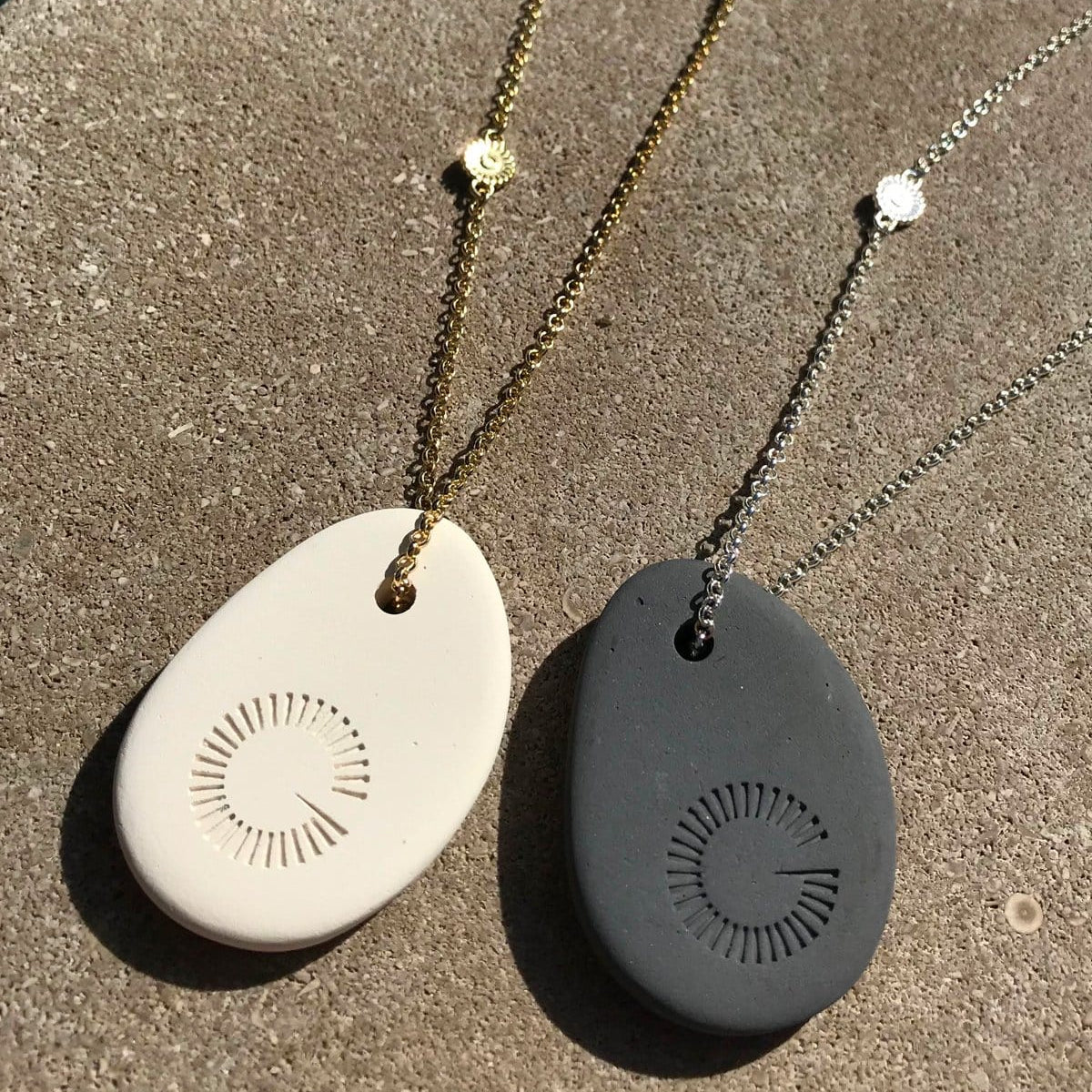 Jewelry Jewelry CERAMIC PEBBLE - grey&silver